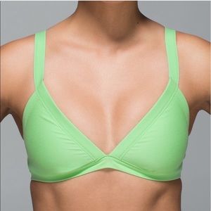 👙Lululemon swim top!👙 make an offer!